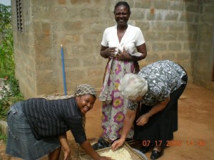 Corn Cleaning at Soeur Julianne\'s House